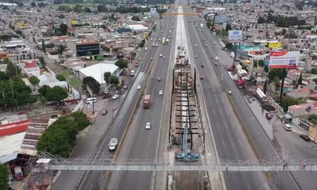 Cierran circulación en lateral de la México-Puebla por obras del Trolebús Santa Martha-Chalco
