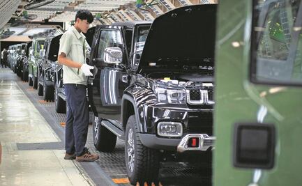 Exportaciones de autos chinos aumentan 63.7% impulsadas por vehículos eléctricos