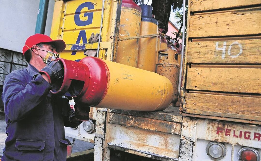 La Comisión Nacional de Energía revisará el cumplimiento de obligaciones de sujetos regulados en actividades en materia energética. Foto: Archivo EL UNIVERSAL
