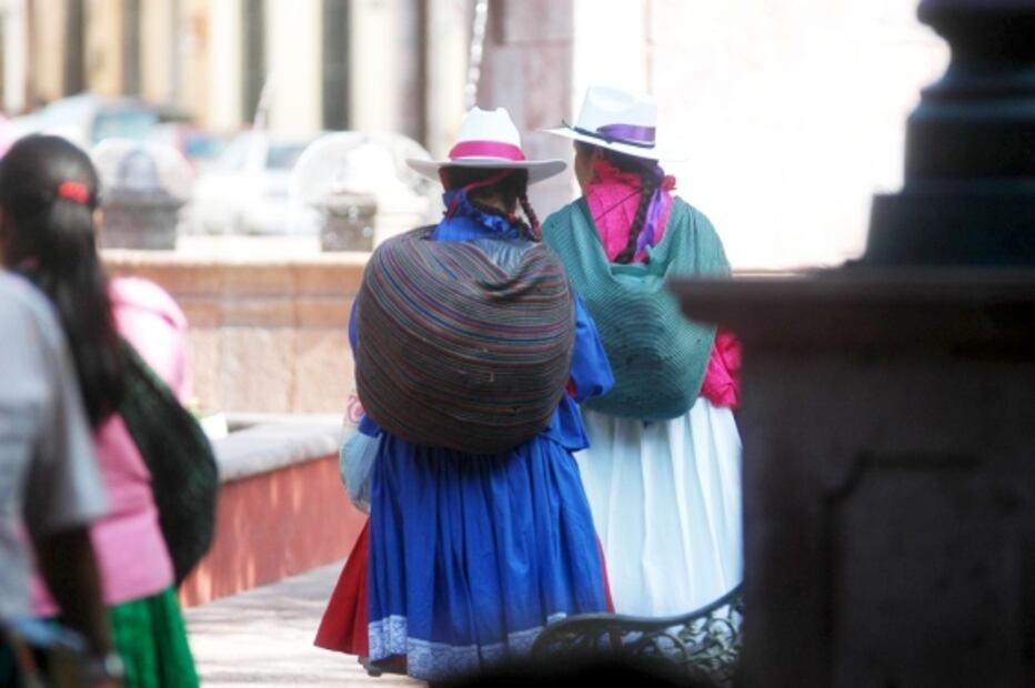 El valor intangible del rebozo, prenda icónica mexicana