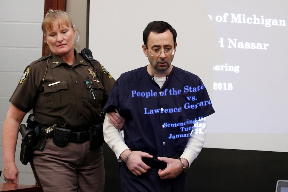 Reuters. Larry Nassar recibiendo la condena por abuso sexual a gimnastas estadounidenses 