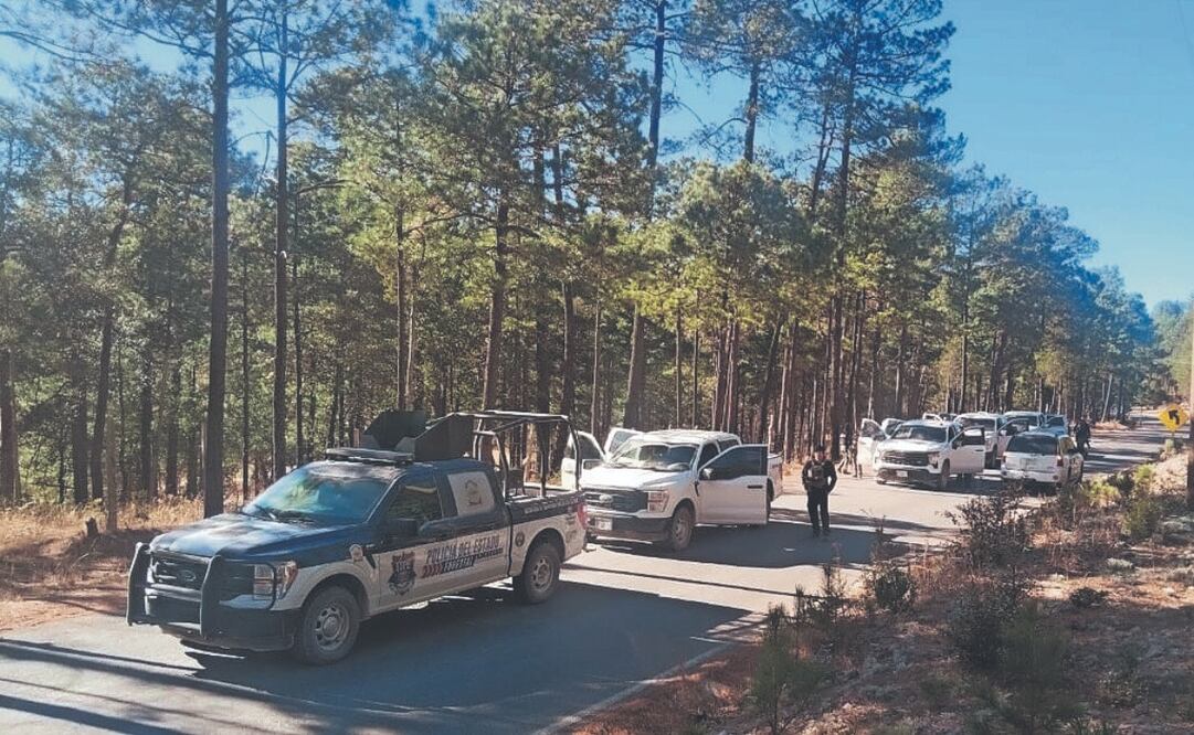 Elementos de la Agencia Estatal de Investigación en la Zona Sur mantienen los recorridos de vigilancia en diversas comunidades del municipio de Guadalupe y Calvo, ubicado en la profundidad de la Sierra Madre Occidental. Foto Especial