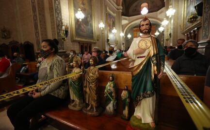 Entre cubrebocas e intentos de sana distancia, así celebran a San Judas Tadeo en Toluca, Edomex 