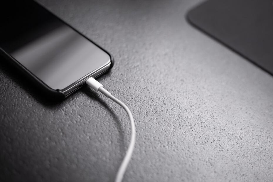 Si cargas tu celular apagado por ende carga más rápido. Foto: Unsplash