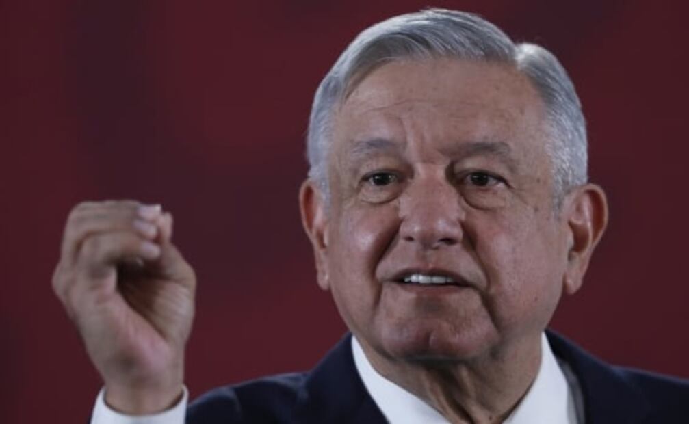 “Me canso ganso”, “lo que diga mi dedito” y más expresiones de AMLO a un año de gobierno