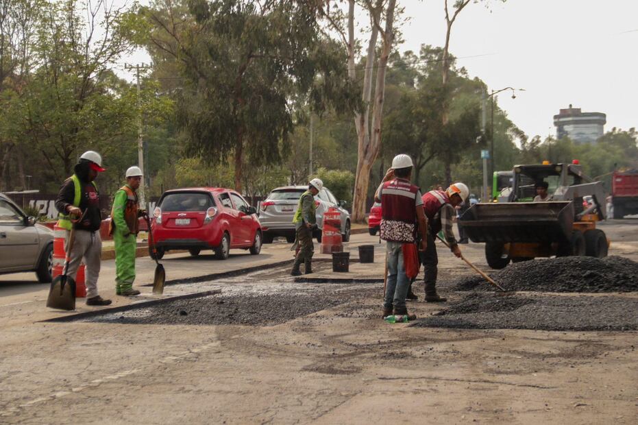 La meta es reparar, en 120 días, un estimado de 186 mil 432 baches ubicados en 217 avenidas principales. (Foto: especial)