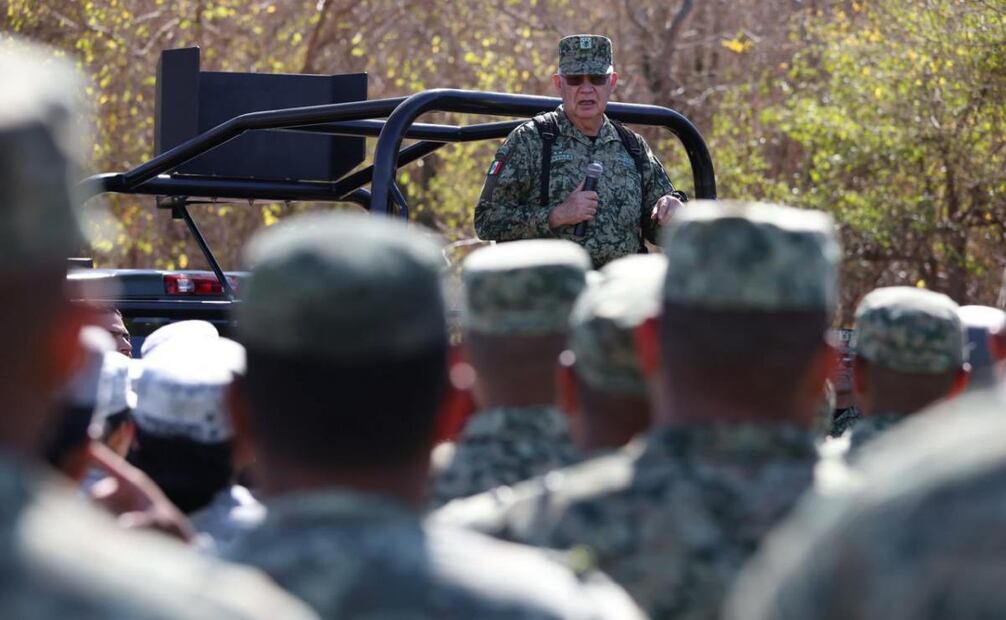 Omar García Harfuch supervisa operativos en Sinaloa con el General Ricardo Trevilla. Foto: X @OHarfuch