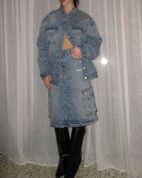 Dua Lipa muestra cómo llevar la tendencia "total denim" en 2023