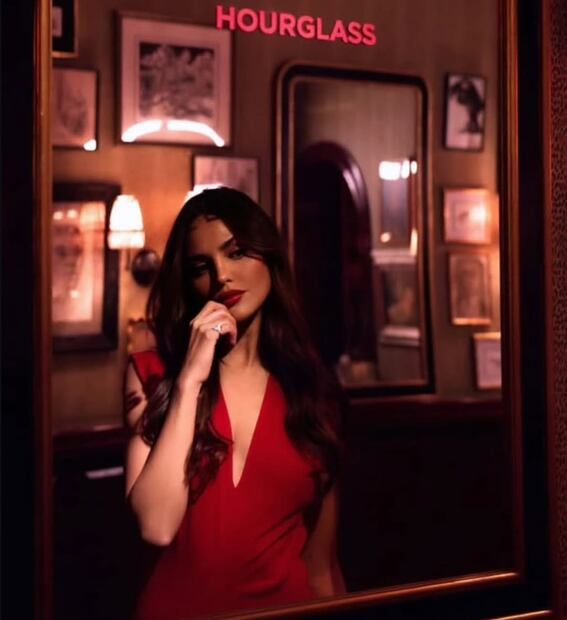 Un vestido rojo es la opción ideal para San Valentín. Foto: Instagram @eizagonzalez