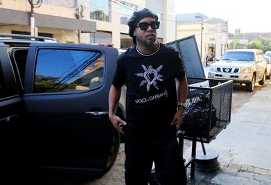 Los memes por la detención de Ronaldinho