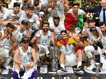El mexicano Gustavo Ayón es Campeón de Europa