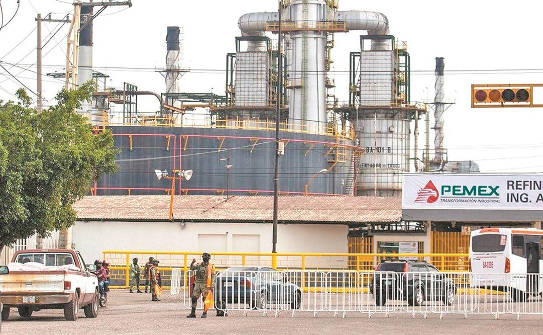 La seguridad en los alrededores de la refinería de Salamanca se reforzó tras la detención de la madre de José Antonio Yepez, "El Marro". Foto: Especial