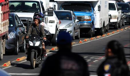 FOTOS: Por aumento de accidentes plantean norma nacional para uso de motos