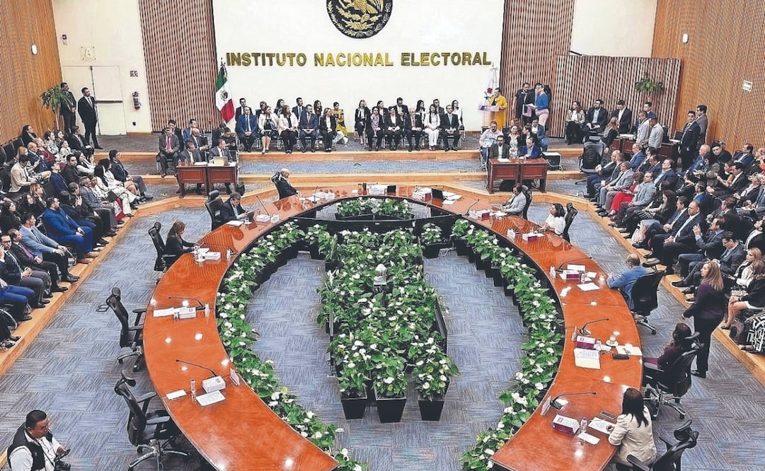 La UTCE es el área encargada en recibir e investigar las quejas presentadas ante el INE. Archivo/ El UNIVERSAL