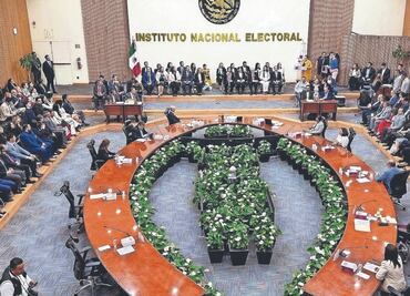 Encargado de revisar quejas se va del INE