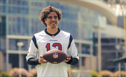 Memo Ochoa, un excelente pateador de goles de campo