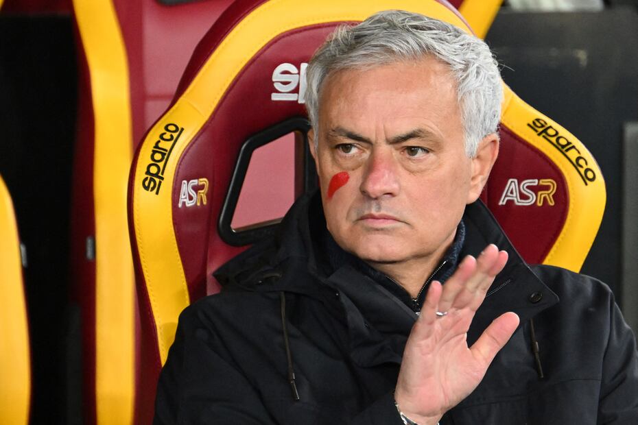 José Mourinho durante el juego entre AS Roma y Udinese de la Serie A - Foto: AFP