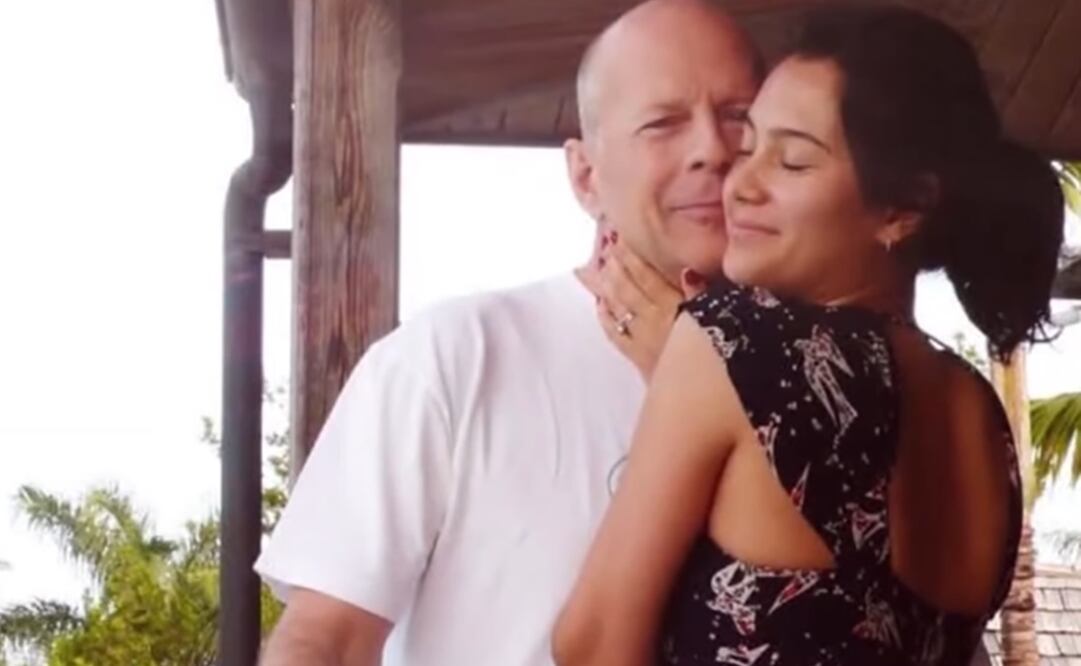 Emma Heming, en los últimos años, se ha dedicado a profundizar en el conocimiento sobre la enfermedad de su esposo, Bruce Willis, y a generar conciencia sobre ella. Foto: Vía Goodmorning America/ Instagram Emma Heming.