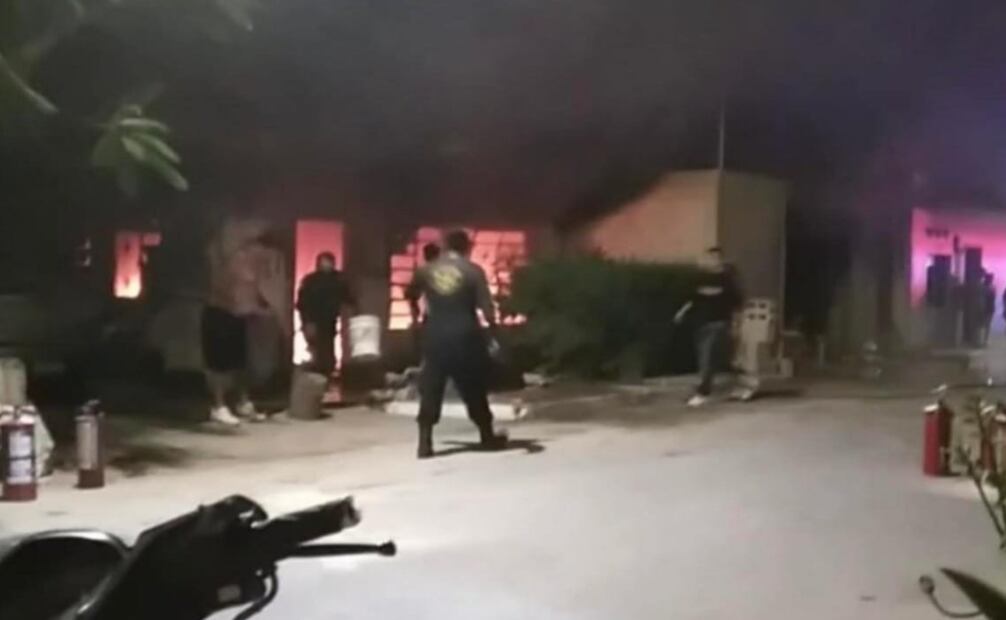 Equipo de Bomberos se encargaron de eliminar le fuego. (08/12/2024) Foto: Especial