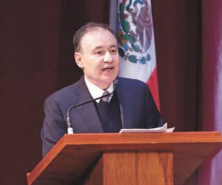 Funcionarios dejan cargo en pos de candidatura