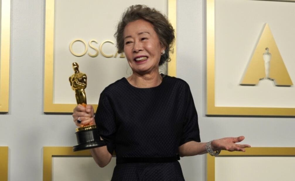 Chloé Zhao hace historia con "Nomadland" en los premios Oscar 2021