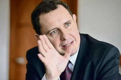 Fernando Vázquez. Mensajes a la medida