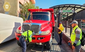 SSC sanciona invasión de carril del Metrobús en Cuauhtémoc; aplican 16 infracciones y remiten motocicletas