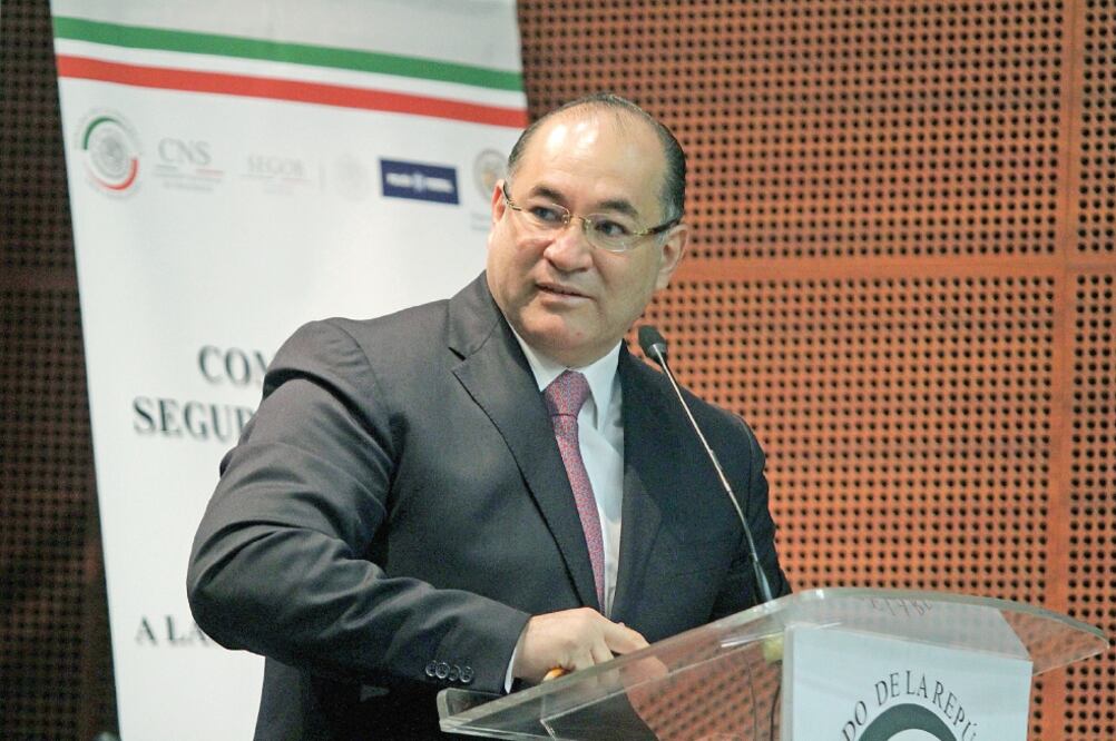 Enrique Galindo, comisionado general de la Policía Federal, en el marco de la Semana Nacional de Ciberseguridad, organizada por la Cámara Alta, declaró que se pondrá en marcha un proyecto nacional contra los delitos cibernéticos (CARLOS MEJÍA)