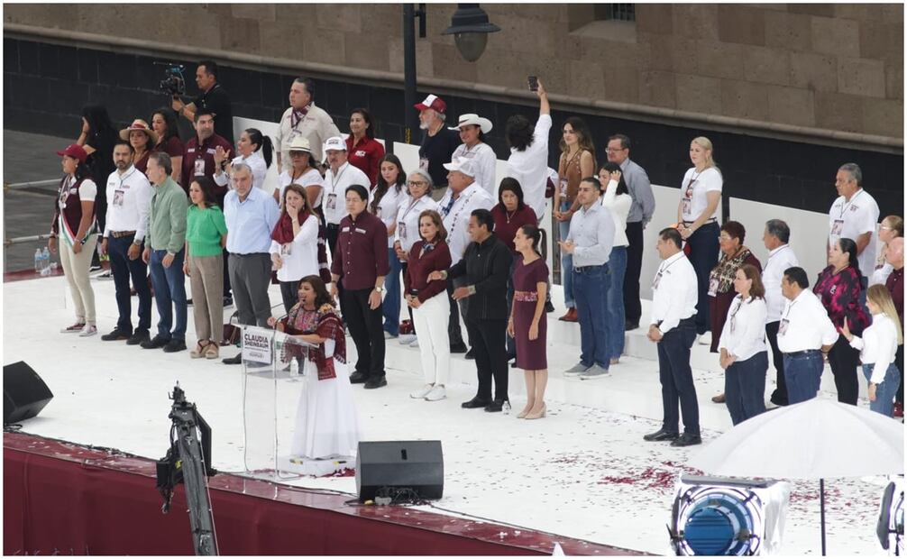 Claudia Sheinbaum inicia el cierre de campaña en el Zócalo de la CDMX junto a otros candidatos a gubernaturas. Foto: Carlos Mejía/EL UNIVERSAL