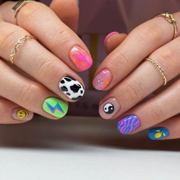 Cow nails: Ideas para llevar animal print de vaca en tu manicura