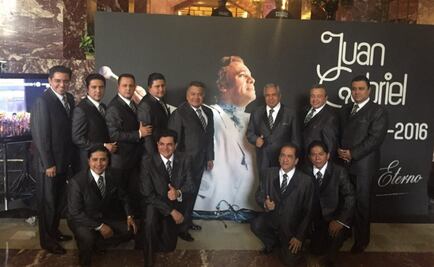 La Santanera rompe su protocolo por Juan Gabriel