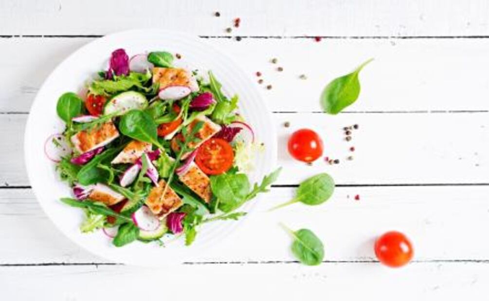 ¿Por qué cuesta perder peso después de los 40?