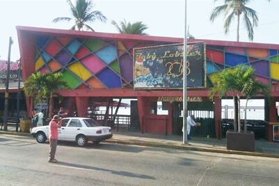 Balaceras en bares de Cancún y Acapulco dejan 4 muertos