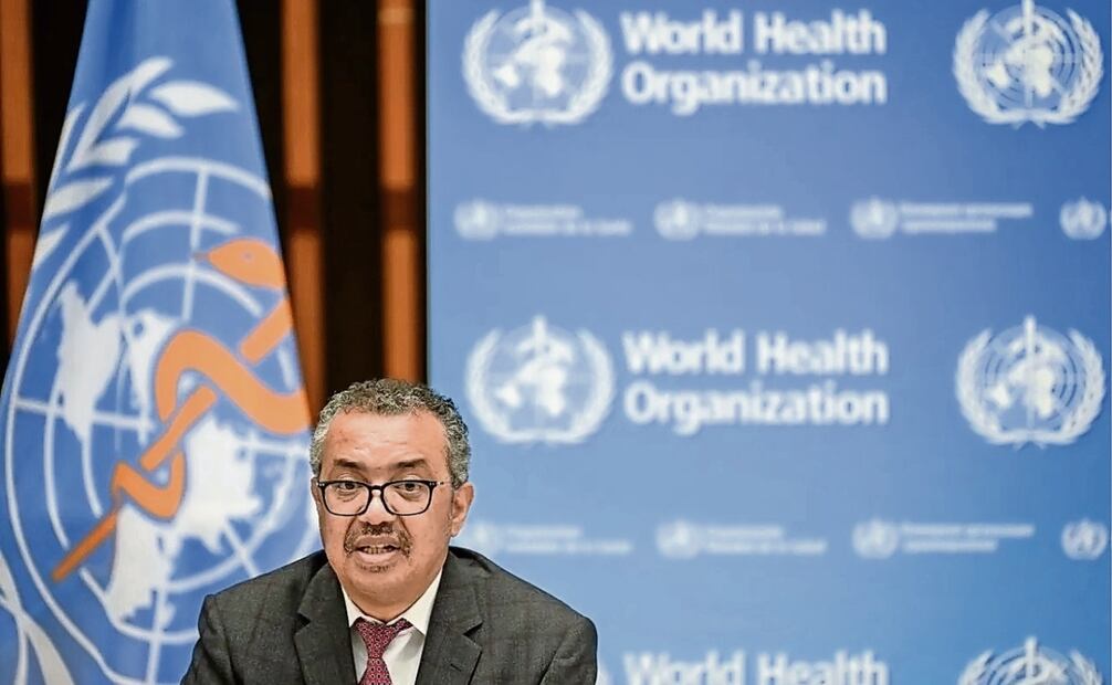 El director general de la Organización Mundial de la Salud, Tedros Adhanom Ghebreyesus, advirtió que avances en la lucha contra la tuberculosis están ahora en peligro por los recortes. Foto: EFE