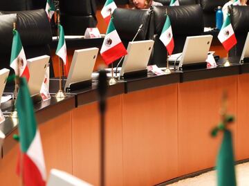 Senado dispensa primera lectura de Ley de Revocación de Mandato; recibe minuta de Juicio Político