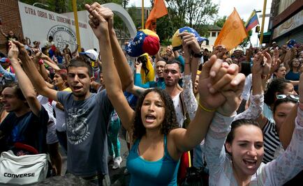 Con protestas diarias, oposición intentará destituir a Maduro 