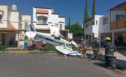 Avioneta se desploma en zona habitacional de Celaya; piloto resulta lesionado
