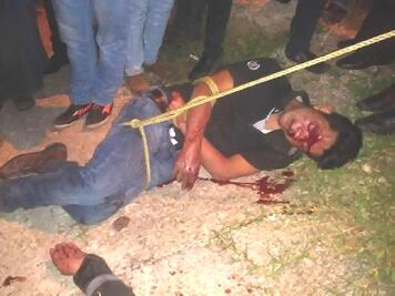 Amarran y golpean a presuntos ladrones en Chiapas