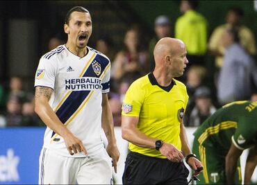 Zlatan Ibrahimovic llama "mierd..." al sistema de la MLS