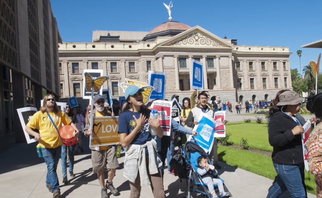 Desde hace una semana, familias y activistas han protestado en contra de esta medida  (Foto: AP)