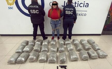 Cae mujer con subametralladora y 30 kilos de marihuana en calles de la colonia Morelos