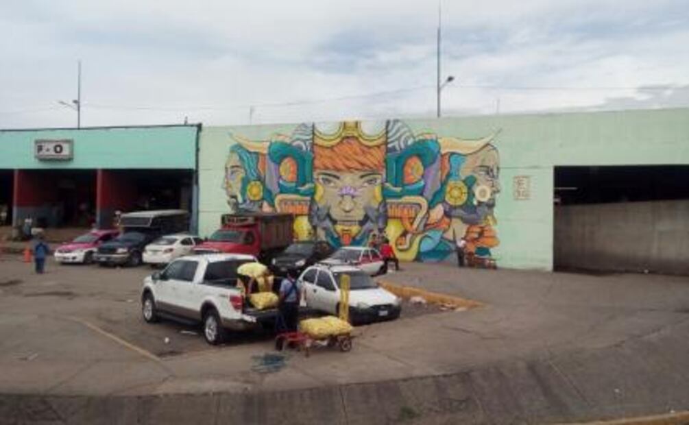 Murales le echan sazón a la Central de Abasto