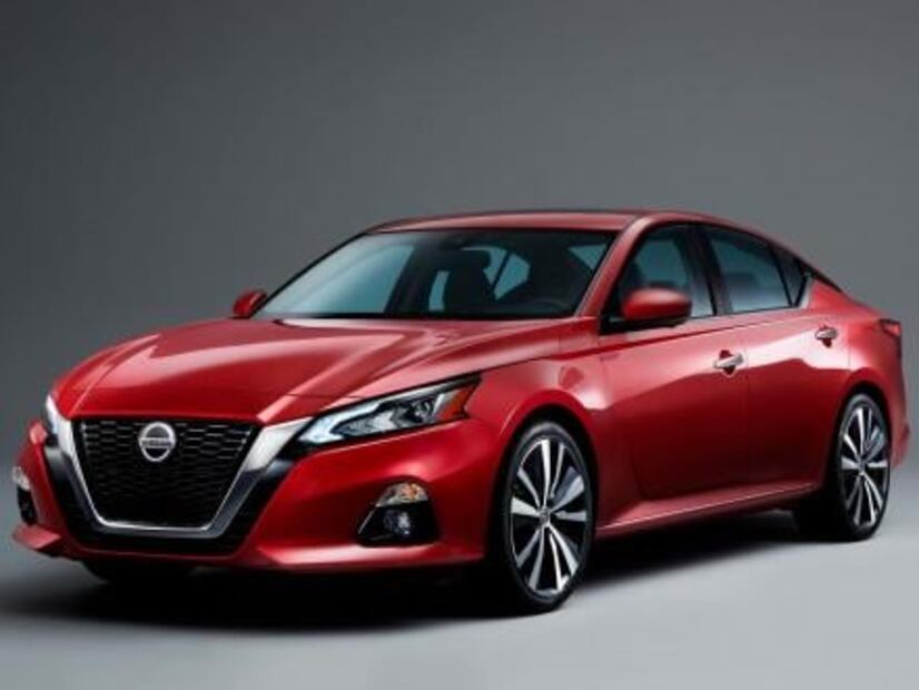 Altima 2019 vs. Accord 2018: duelo de sedanes medianos