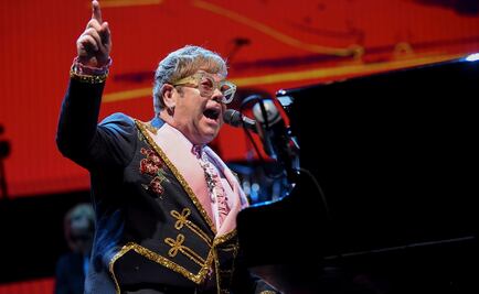 Elton John narra así el cuento de su vida en "Rocketman"