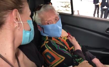 Ana María, sobreviviente de la gripe Española, se vacuna a los 104 años contra el Covid