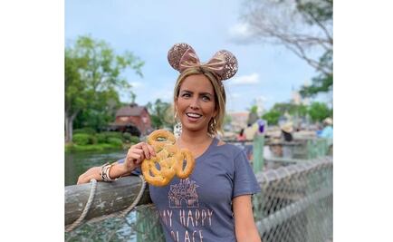 Karla Díaz de JNS fue abucheada y sacada de antro gay; ella aclara