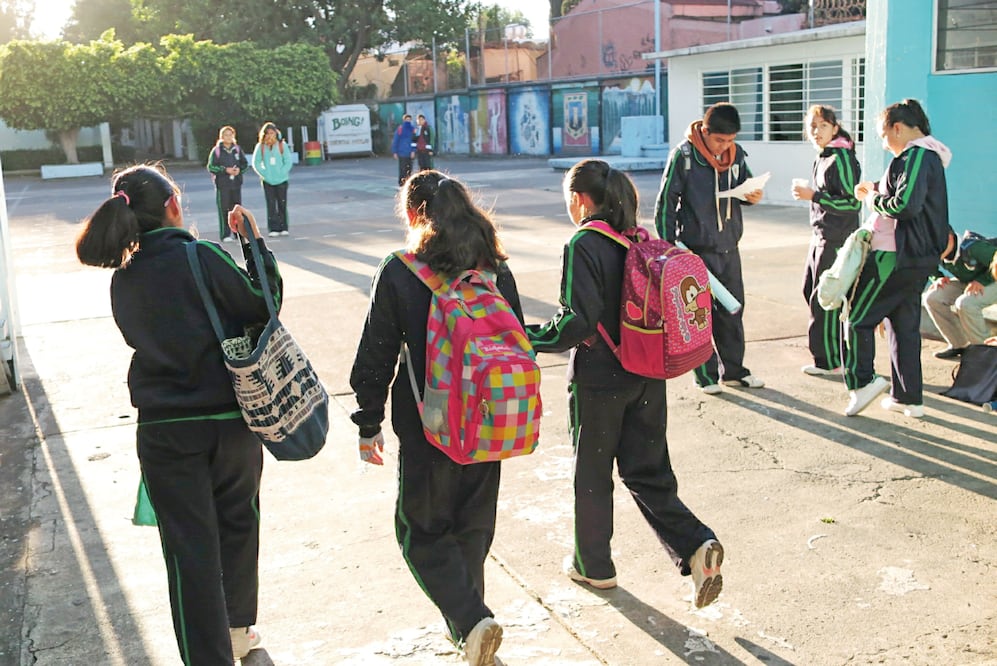 Becas del bienestar reducen abandono escolar en educación básica, afirma Coneval. Foto: EL UNIVERSAL