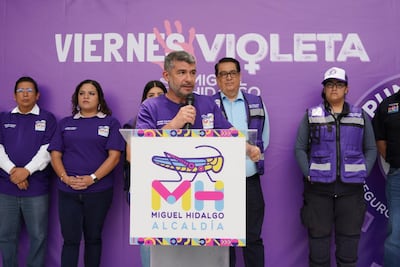 Alcalde de Miguel Hidalgo da banderazo de salida del programa "Viernes Violeta"; busca acabar con violencia de género