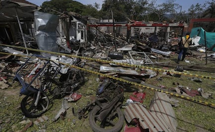 Atentado con explosivos contra un cuartel de policía en Colombia deja casas destruidas y varios heridos