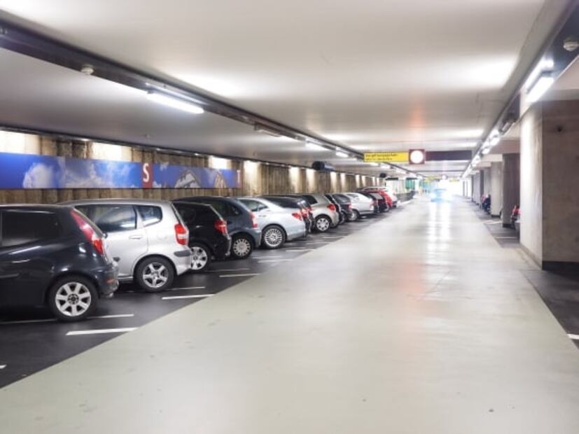 Cómo daña a tu auto dejarlo expuesto al sol mucho tiempo 